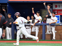 [포토] ‘다들 확인하겨?’ 동점포 김혜성