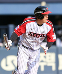 ‘KT 가로막은’ 김현수, 219일 만에 ‘4타점’ 폭발…‘타격기계’ 여전히 쌩쌩 [SS스타]