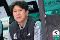 두 골 먼저 넣고 비긴 김도균 감독, 얼굴 감싸쥐며 “공수 양면 체력적으로 아쉽다” [현장 일문일답]