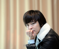 박유천·최종훈에 이어 ‘음주 측정 거부’ 김정훈도…130만원 고가 팬미팅 논란