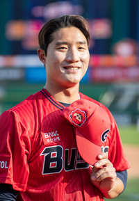 롯데, 2024시즌 ‘부산동백시리즈’ 짱구와 함께 한다…20일 짱구 동백 모자 입장 관중 전원에게 증정