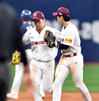[포토]‘실점위기 잘막았네!’ 김혜성