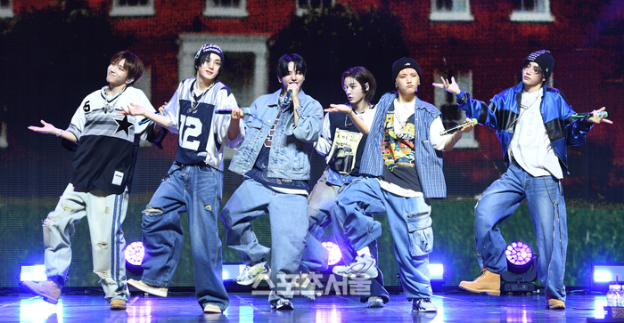 alt=보넥도-컴백-쇼케이스-이미지