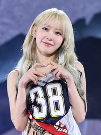 르세라핌 사쿠라, 라이브 논란에 “완벽한 사람은 없어…우리 무대 중 최고”