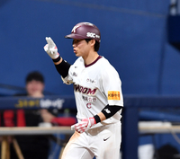 [포토]‘짜릿한 역전포’ 투런포 김혜성