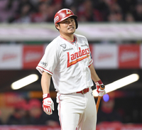 [포토] 삼진 당하고 아쉬워하는 이지영