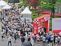 롯데월드타워 ‘2024 스카이런’ 누적 1만명 돌파…“국내 최다 계단(2917개) 올랐다”