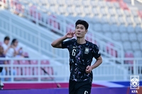 더는 ‘땜빵’ 아니다, 대체불가 장신ST 진화…한국 축구 ‘스무살 병장’ 이영준이 반갑다