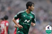 이적 후 첫 골이 ‘원더골’…감독 바뀌고 기회 잡은 2002년생 전병관, 전북을 깨웠다[플레이어 오브 더 라운드⑧]