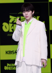 ‘더 시즌즈’ MC 지코 “이효리 후임 부담 느껴…성장하는 계기될 것” “임영웅 초대하고파”