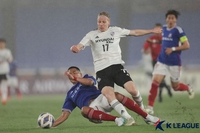 ‘초반 3실점 와르르’ 울산 포기란 없다, 마테우스-보야니치 연속골 폭발! 요코하마 1명 퇴장까지…후반 대반전 예고 [SS요코하마in]