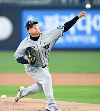 [포토]힘차게 공 뿌리는 한화 류현진