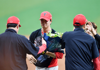 KIA 이범호 감독 “정해영, 최연소 100세이브 축하…더 대단한 기록 쌓길” [SS고척in]