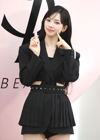 [포토] 에스파 카리나 ‘볼 콕!’