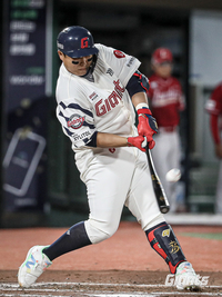 침묵하는 한동희 1할대 방망이…꼴찌 롯데 속 타들어간다 [SS포커스]