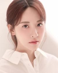 9세 연상 사업가와 열애 김민아, 美소녀 느낌 가득 프로필 공개