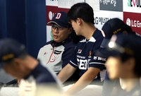 “선발 최준호 갈수록 좋은 모습” 두린이에게 미소 선물한 두산 영건 [SS잠실in]