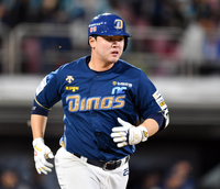 [포토]‘11회초 2루타 출루’ 김형준