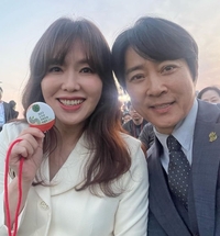 ‘하희라♥’ 최수종, 어버이날 ‘딸 선물’에 감동..“귀한 따님”