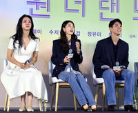 [포토] 탕웨이-수지-박보검 ‘원더랜드를 빛낼 주역들’