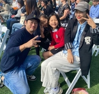 ‘미국 이민’ 쿨 유리, 가족들과 함께 반가운 근황 공개…“잘 지내고 있습니다”