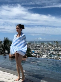 ‘입은 거 맞죠?’ 이세영, 착시 부르는 비키니샷 공개