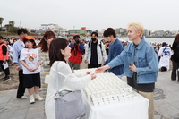 [포토] ESG 관광상품에 동참한 슈퍼주니어D&E, 한국관광공사와 일본관광객들을 하나로!