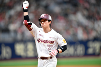 [포토]‘4점차는 못따라올겨’ 김혜성