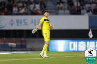 일본에서 K리그1 누비기까지...‘상승세’ 수원FC  든든한 수문장 안준수 [플레이어 오브 더 라운드⑬]
