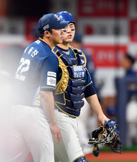 [포토]‘승리 지켰다!’ 이용찬과 김형준