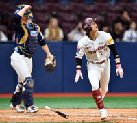 [포토]‘3루주자 득점하게 만드는’ 김혜성