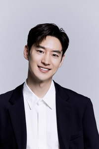 ‘시그널’→‘수사반장’ 나쁜놈 잡는 이제훈 “하루라도 젊을 때 로맨스물 하고 싶어요”[SS인터뷰]