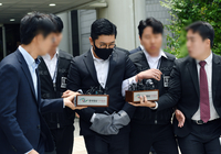 [포토]김호중 소속사 이광득 대표, 호송차로...