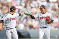 적장도 감탄한 그 수비보다 더 대단한 수비, 최악 슬럼프에서 탈출하는 문보경 [SS스타]