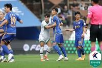 ‘루빅손 멀티골쇼’ 울산, ‘안톤 레드카드’ 대전 4-1 완파! ‘K1 선두 탈환’