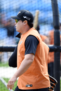 [포토]한화 류현진, 그라운드로!