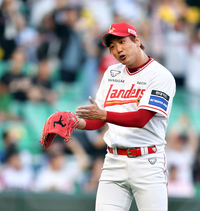 [포토]‘뭔가 안풀리네’ 김광현