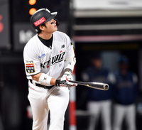 베테랑의 은퇴 결심→방출 아닌 즉각 트레이드, 숨가빴던 48시간 [막전막후]