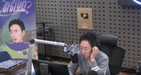 ‘라디오쇼’ 박명수, “유튜브 위해 퇴사는 NO...예전같지 않다”