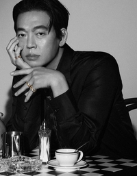 트와이스 모모, 우아함 가득 ‘S라인 드레스’ [★SNS]