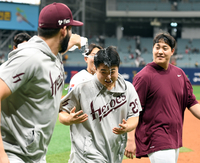 [포토]‘군대가는데 몰세례’