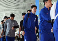 [포토]싱가포르로 출국하는 김도훈 감독-손흥민-황희찬