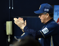 “정말 한 번만 더 해보고 싶다” 염원 이룬 김경문 감독, ML처럼 노장 감독 전성시대 여나 [SS시선집중]