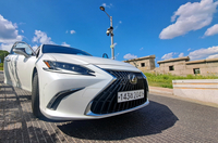 [배우근의 생활형시승기]렉서스 ES300h의 매력적인 양면성, 안정적인 차분함과 꿈틀대는 쾌주본능