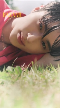 잔디에 누워 플러팅하는 변우석 실존... 눈부신 화보 나들이