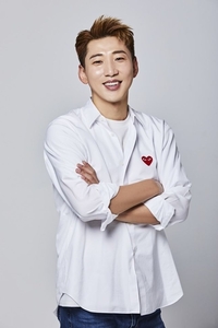 가수 영기, 김호중 소속사 생각엔터와 결별…“계약 만료로 재계약 없이 각자 길 걷기로”