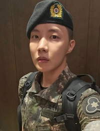 대한민국 군인의 자부심…병장 제이홉, 육군 발표 대회 최우수상