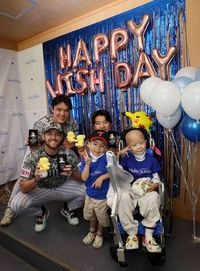 난치병 어린이 소원 들어준 LG 박해민 박동원 오스틴 “감사패에 인형까지 받아 우리가 더 큰 힘 받아”