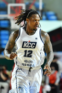 아시아 최강 클럽 도전 KCC, 탐슨 안정감+맥키니 폭발력 기대[SSin두바이]