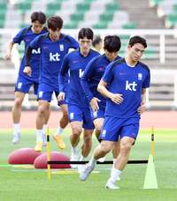 [포토]중국전 준비하는 조유민